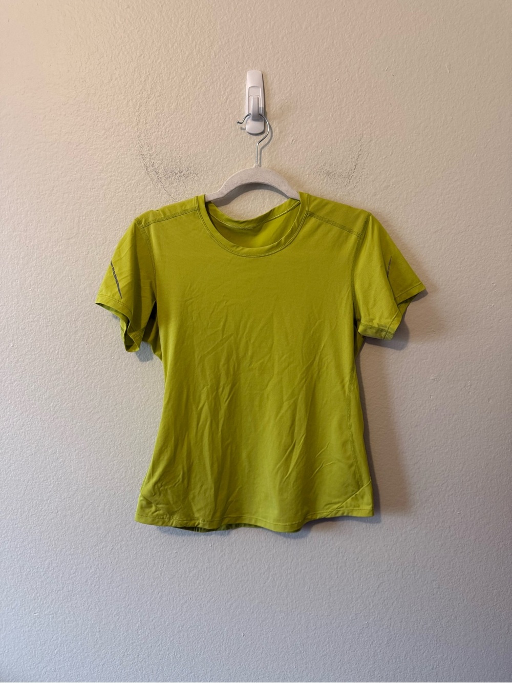 Arc'teryx Short Sleeve Tee Lime Green Size S Camping Gorpcore Camping Athletic
